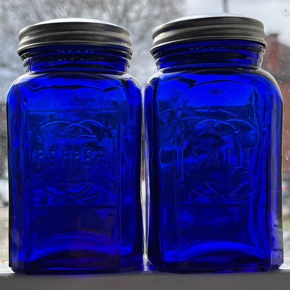 Vintage Cobalt Blue Glass Square Salt and Pepper Shakers Repro - Picture 2 of 10